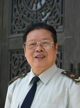 李铎近影 李铎近影